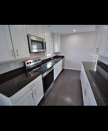 2nd image of 15160 Pioneer Trl