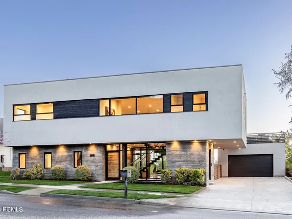 8694 S Alpen Cir, Salt Lake City, UT 84121