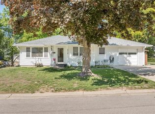 2718 SW Trail St, Saint Joseph, MO 64506