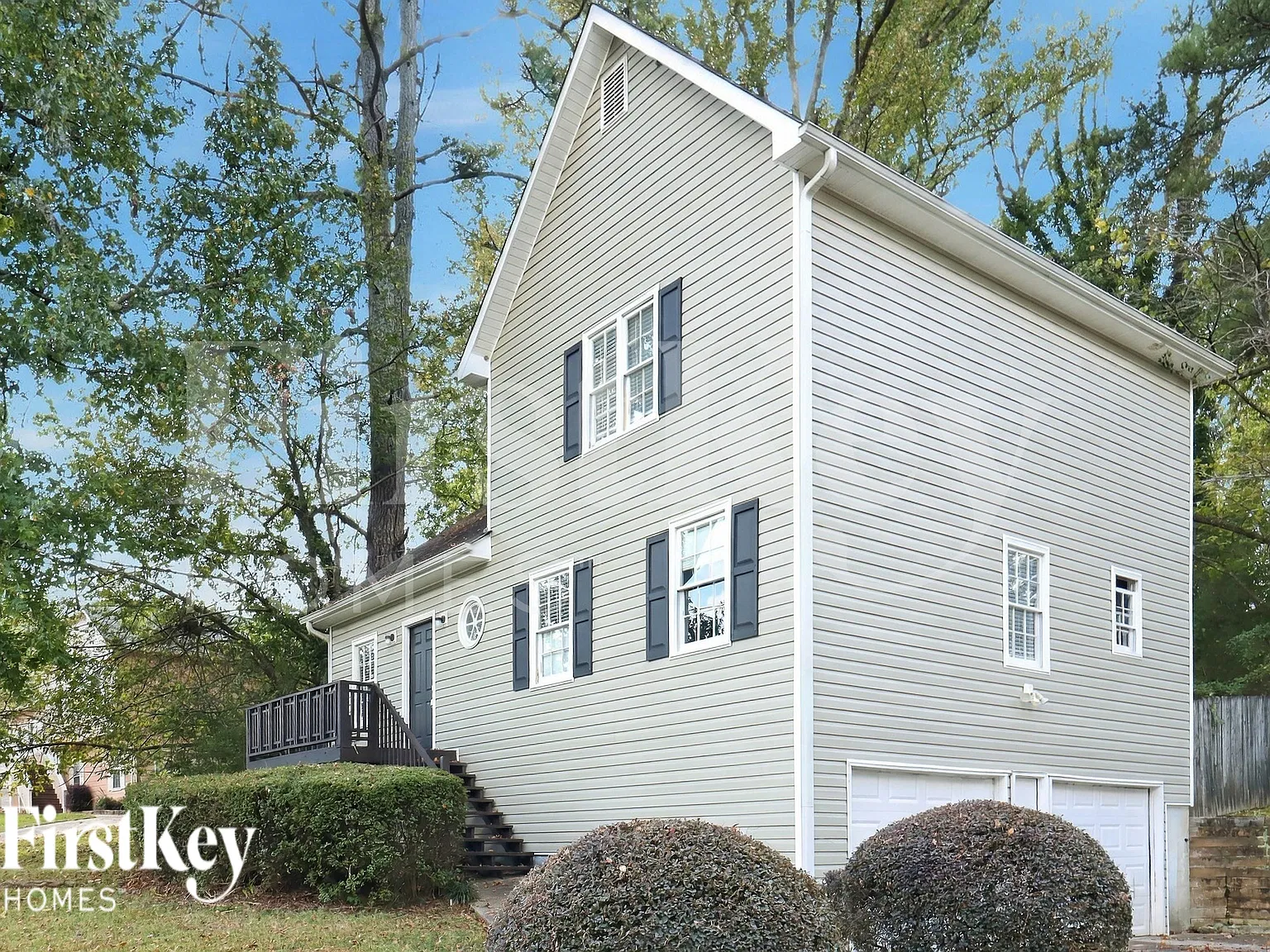 3 bed, 2.0 bath, 1746 sqft, $2,300 — Photo 2