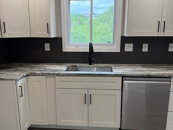 5th image of 587 Justabout Rd
