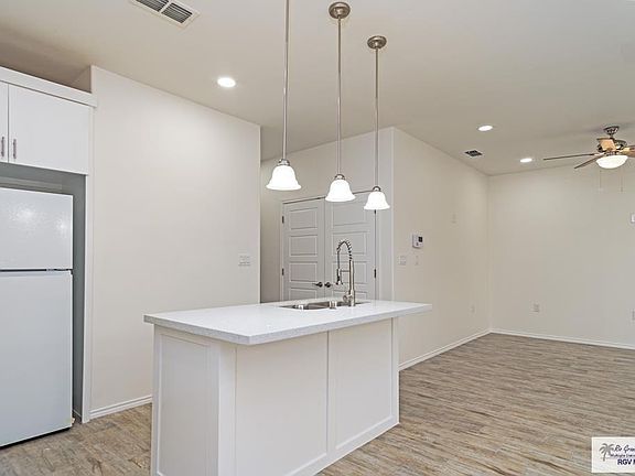 5th image of 2114 E Valley Cir #B