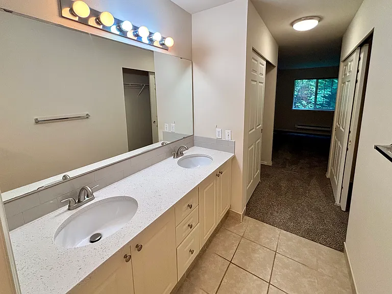 Double vanity