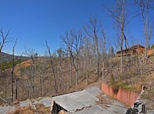 1253 Appalachian Ln, Gatlinburg, TN 37738