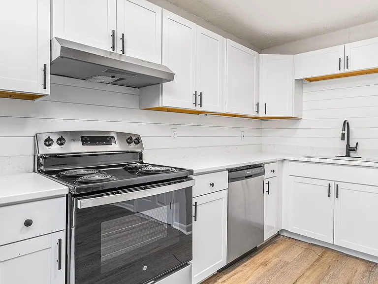 6665 Magnolia St — Photo 12