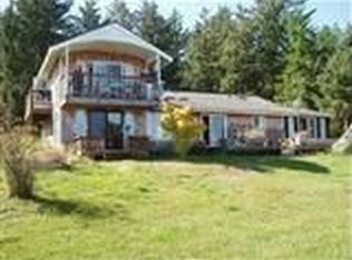 16300 Sandridge Rd, Long Beach, WA 98631