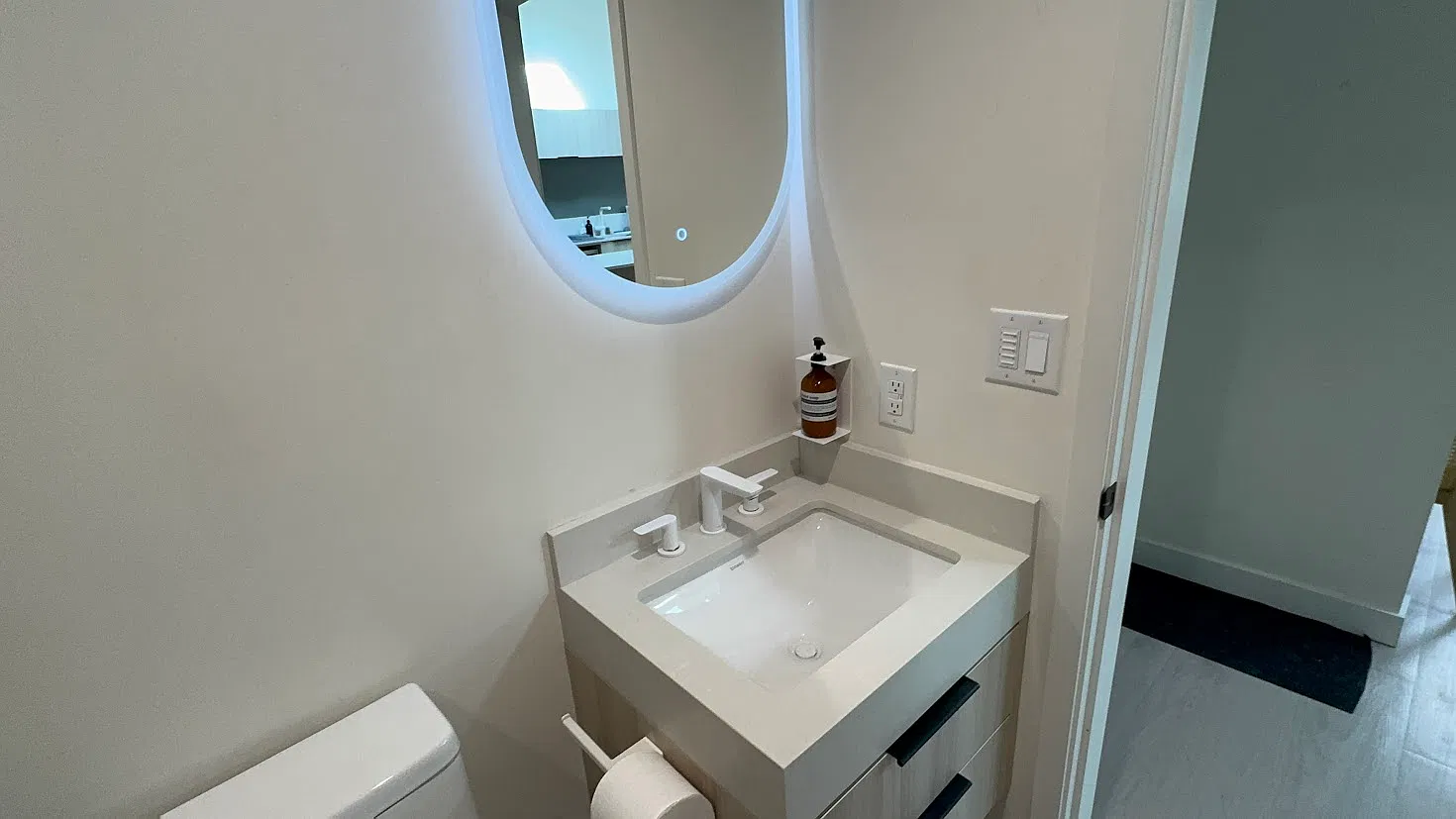 1 bed, 816 sqft, $2,650 — Photo 2