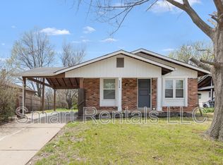 1114 Ransome Ct, Florissant, MO 63031