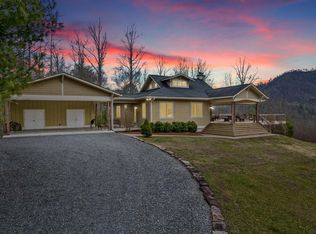 41 Rowan Hill Rd, Leicester, NC 28748