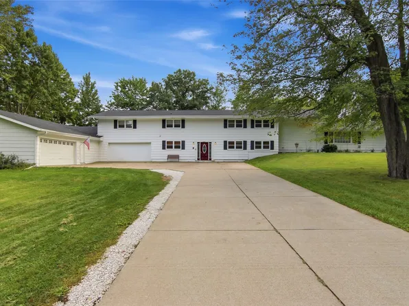 11967 N 15th Ave, Chippewa Falls, WI 54729