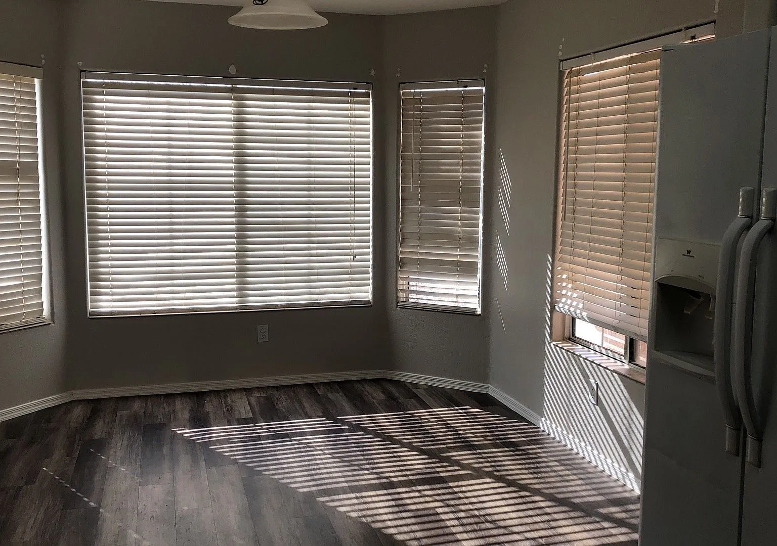 * Coming Soon *This Is A Stunning And Cozy 3 Bedroom, 2 Bathroom Home Single Story Home — Photo 3
