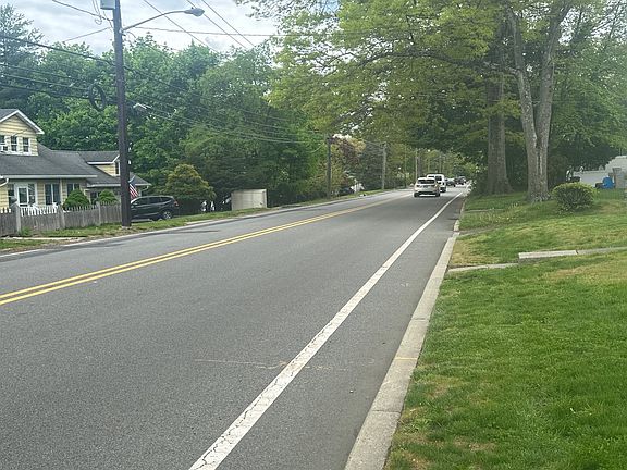 4th image of 312 Kinderkamack Rd