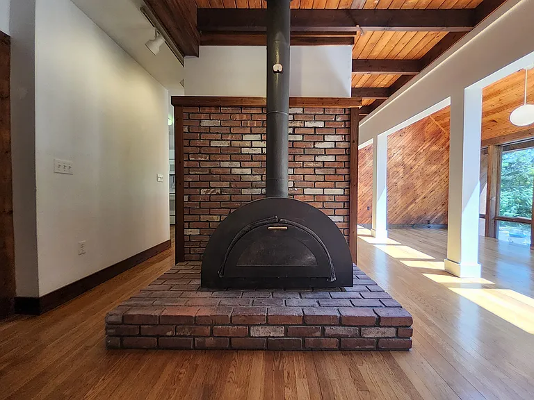 23 Eastview Rd — Photo 13