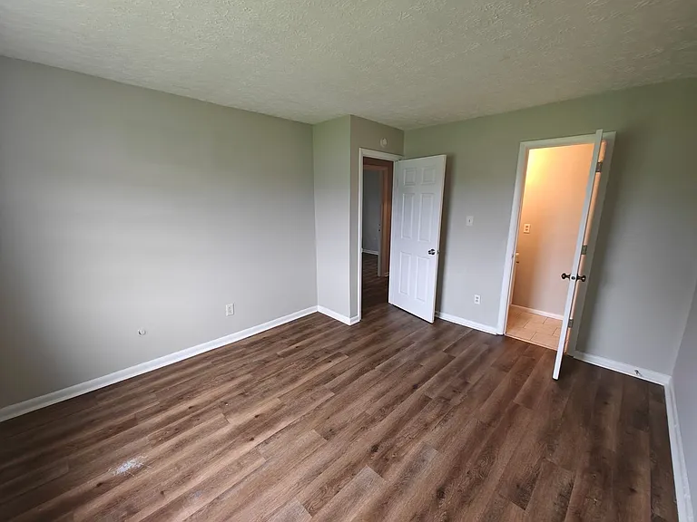 1442 Coachlite Dr — Photo 6