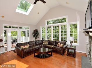 8391 Westpointe Dr, Fairfax Station, VA 22039