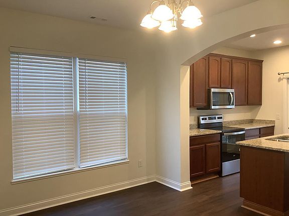 3rd image of 1063 Finny Ave