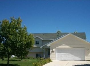 619 Pheasant Run, Winsted, MN 55395