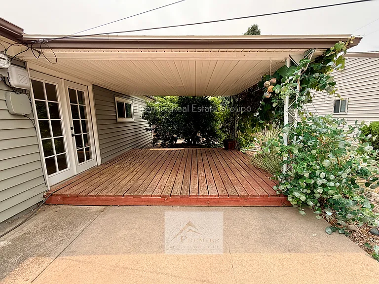2140 Robin Dr — Photo 23