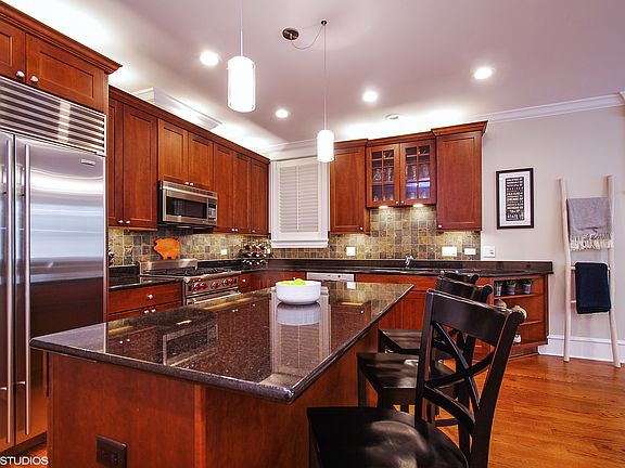 4th image of 2712 N Lehmann Ct APT 2N