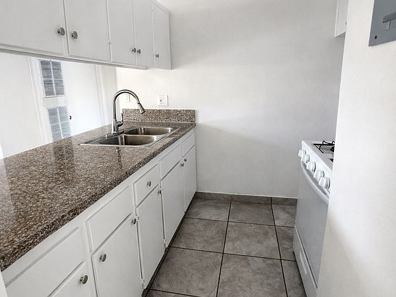 5th image of 840 Chestnut Ave #2A