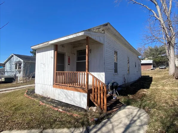 105 Valley St NW, Preston, MN 55965