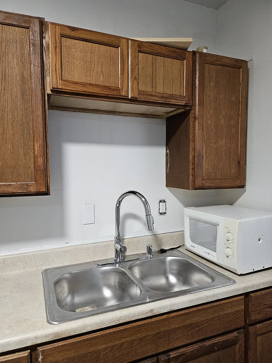 Building Photo - 15448 Calcutta Ave #2UF