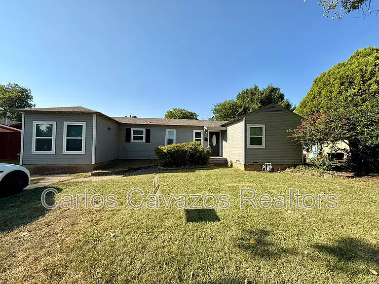 1617 Meadowbrook Dr — Photo 1
