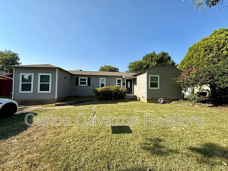 1617 Meadowbrook Dr