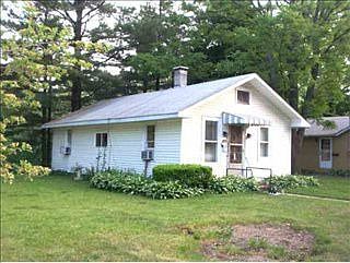 1st image of 1031 Evans St