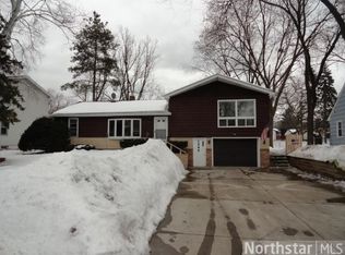 1384 Belmont Ln E, Maplewood, MN 55109