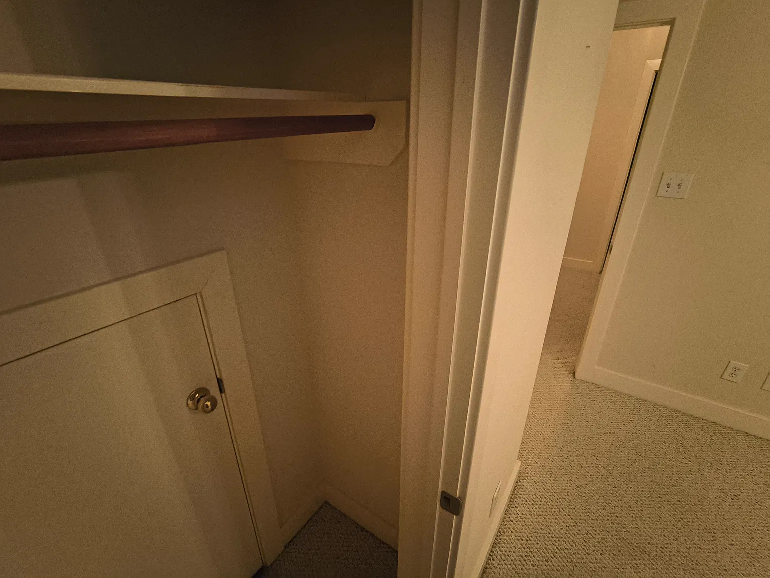3 bed, 2.5 bath, 1590 sqft, $950 — Photo 3