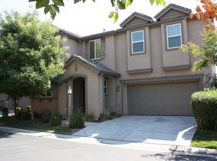 8 Crystal Coast Pl, Sacramento, CA