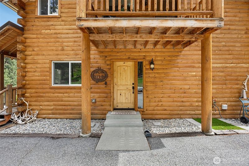 5th image of 11125 Entiat River Road