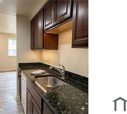 6976 Knighthood Ln — Photo 3