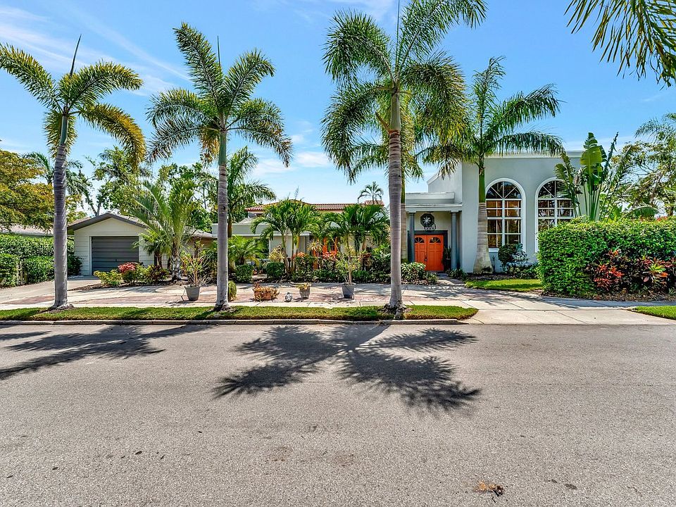 1st image of 1800 Alta Vista St