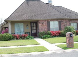 201 Devon Way, Youngsville, LA 70592