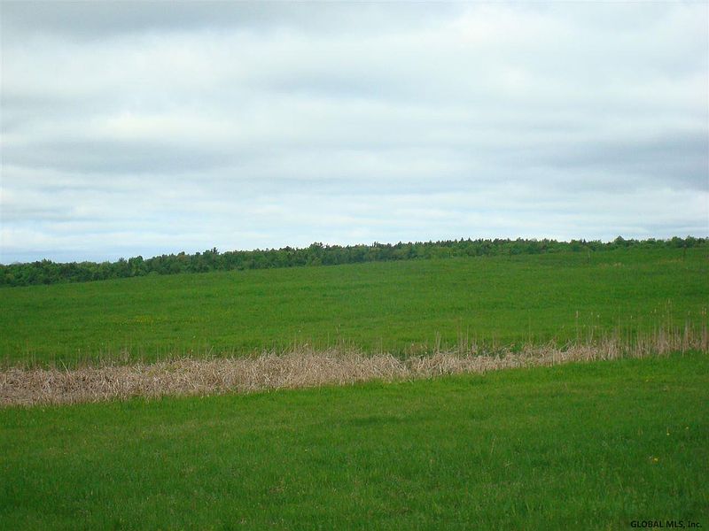 4th image of GEDNEY HILL Road