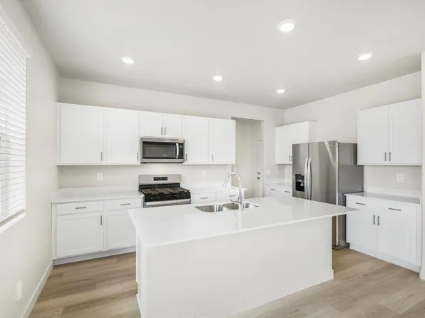 3447 N Browning St, Eagle Mountain, UT 84005