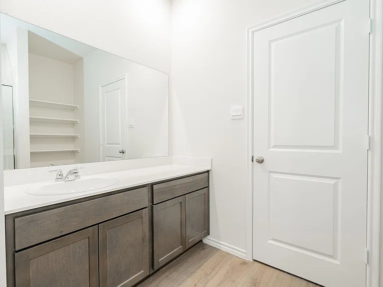 903 Shear Dr — Photo 13