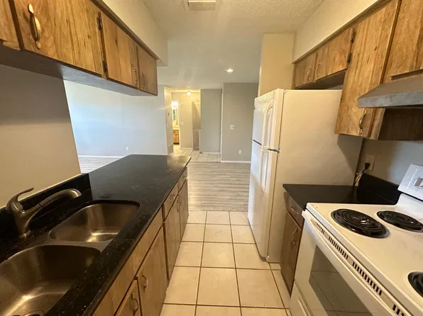245 Thorn Tree Pl #245, Brandon, FL 33510