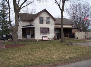 202 N 2nd Ave, Chenoa, IL 61726
