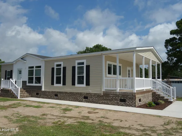 884 Yaupon Drive SW, Calabash, NC 28467