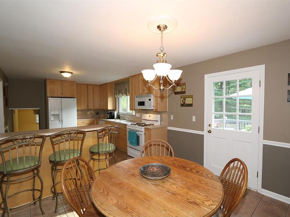 2nd image of 10340 Southwind Dr