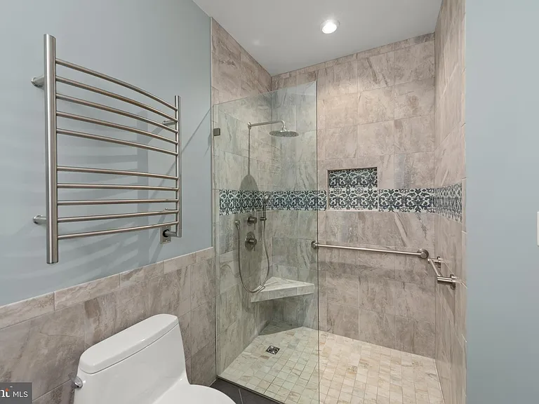 1200 N Hartford St #601 — Photo 16