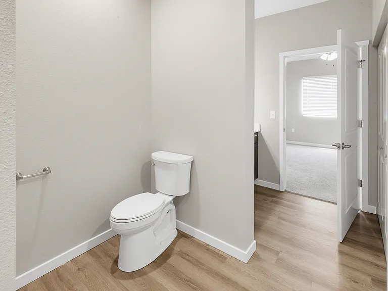 1819 Palace Dr #1C — Photo 11