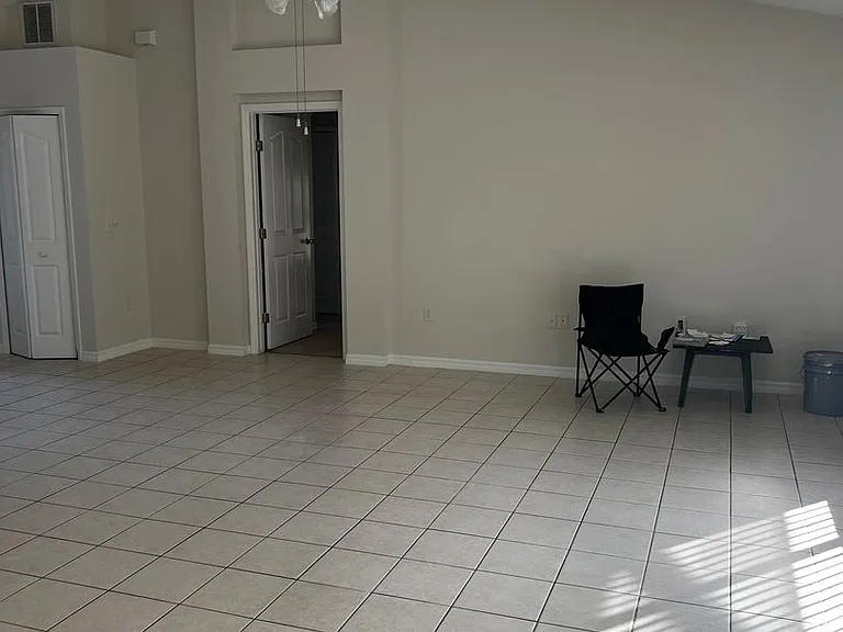 2274 E Fairbanks Dr — Photo 11