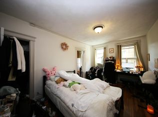 60 Queensberry St APT 18, Boston, MA 02215