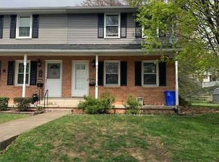 1863 Lakeside Dr, Middletown, PA 17057
