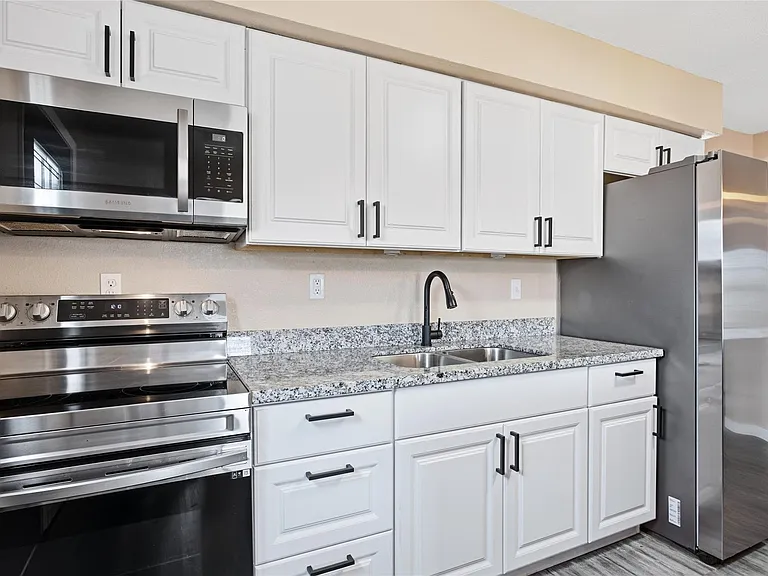 7720 Avenue E — Photo 10