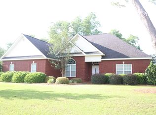 206 Mahan Dr, Perry, GA 31069
